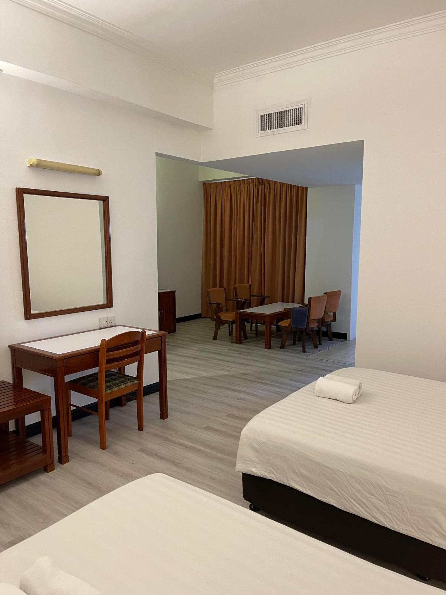 Hotel Ipoh City Екстериор снимка